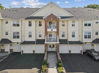 2101 Ambassador Ct, Somerset, NJ 08873