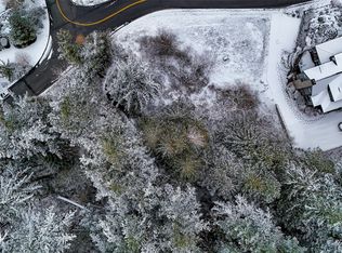 2917 17th St, Anacortes, WA 98221