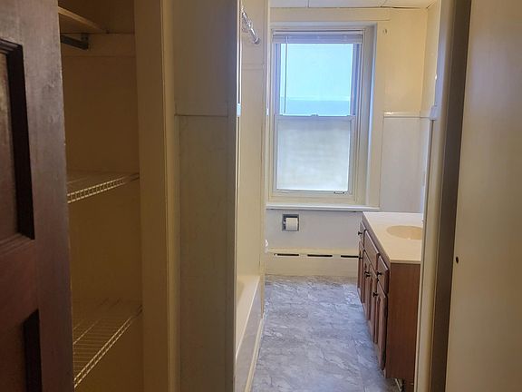 5th image of 1522 W 7th St #1