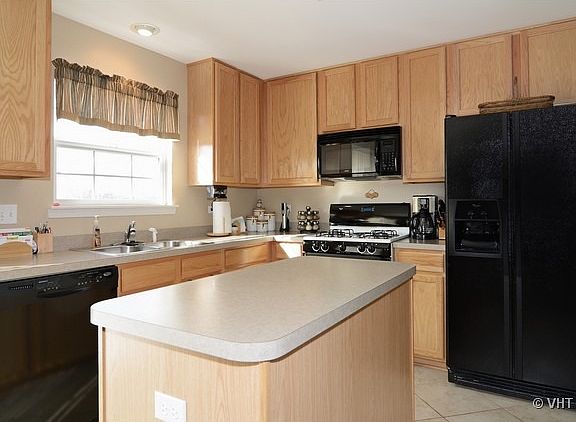 2nd image of 407 Glacier Dr