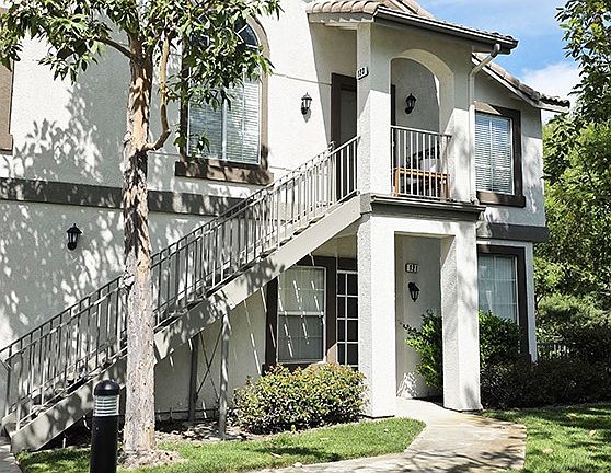 3rd image of 123 Chaumont Cir