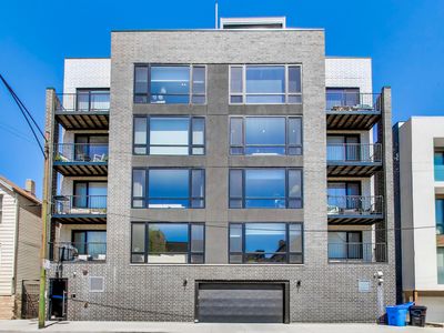 1350 W Erie St #4E, Chicago, IL, 60642