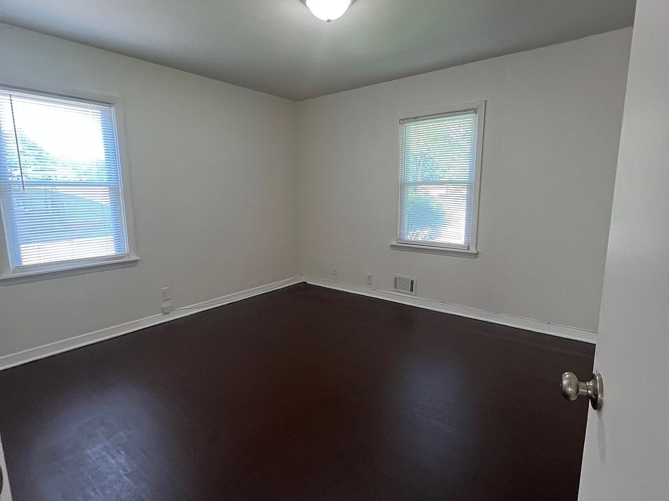 Bedroom #1