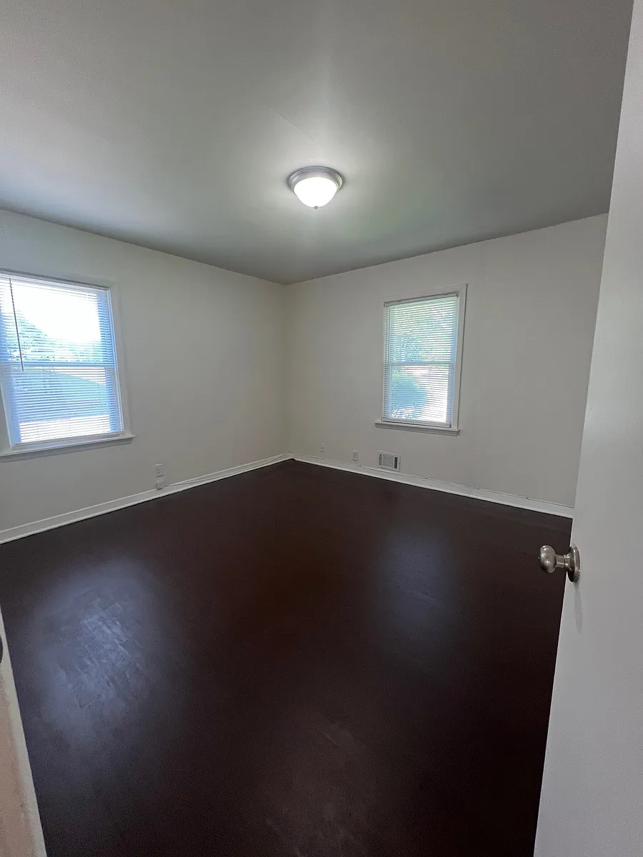 Bedroom #1 - 81 Lowe St #A