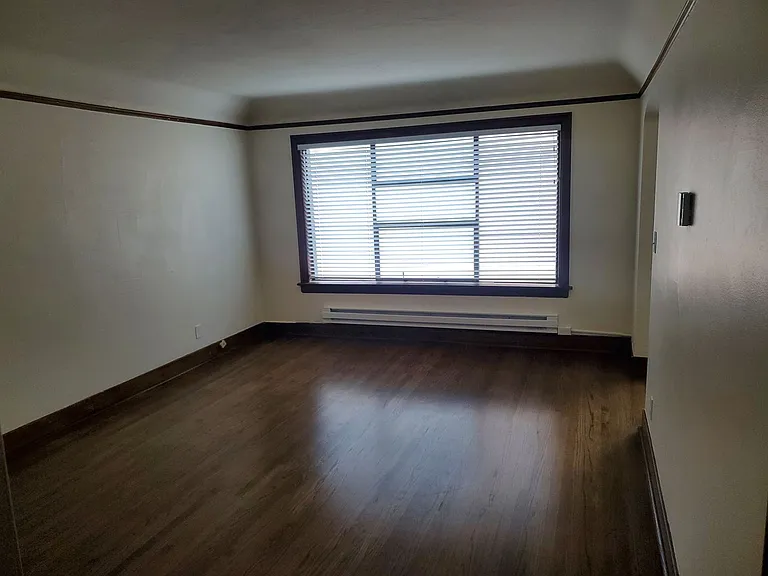 The Windermere Apartments — Photo 13
