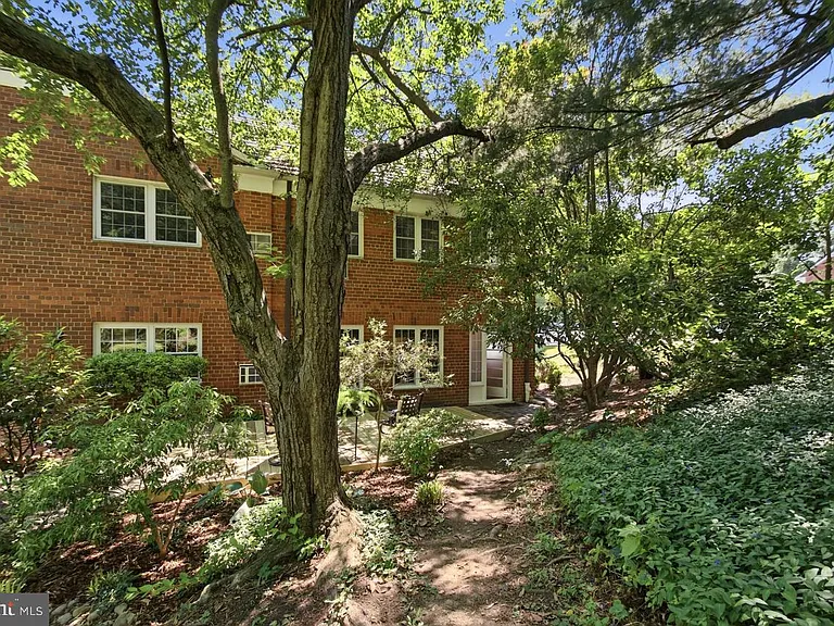 3712 Valley Dr — Photo 28