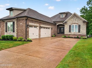 216 Locust Park Pl, Louisville, KY 40245