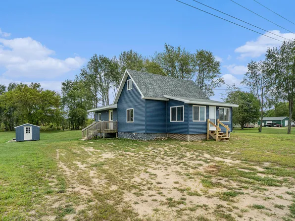 31081 66th St, Bangor, MI 49013