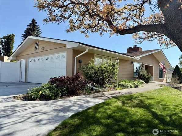 818 E Spring Street, Dayton, WA 99328