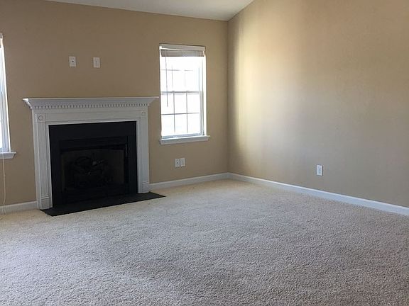 2nd image of 608 Parsley Dr