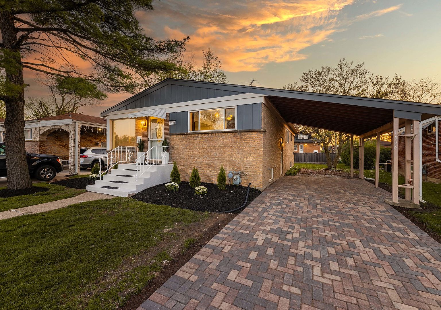 1526 N Maple Ave, La Grange Park, IL 60526 | Zillow