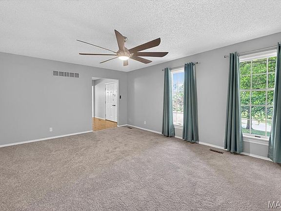 5th image of 14731 Philip Meadows Ct