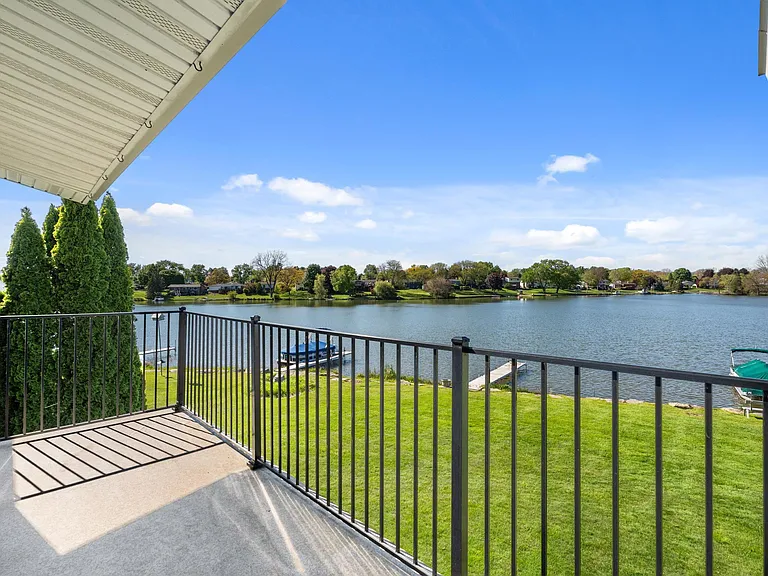 4960 Lake Point Dr — Photo 29