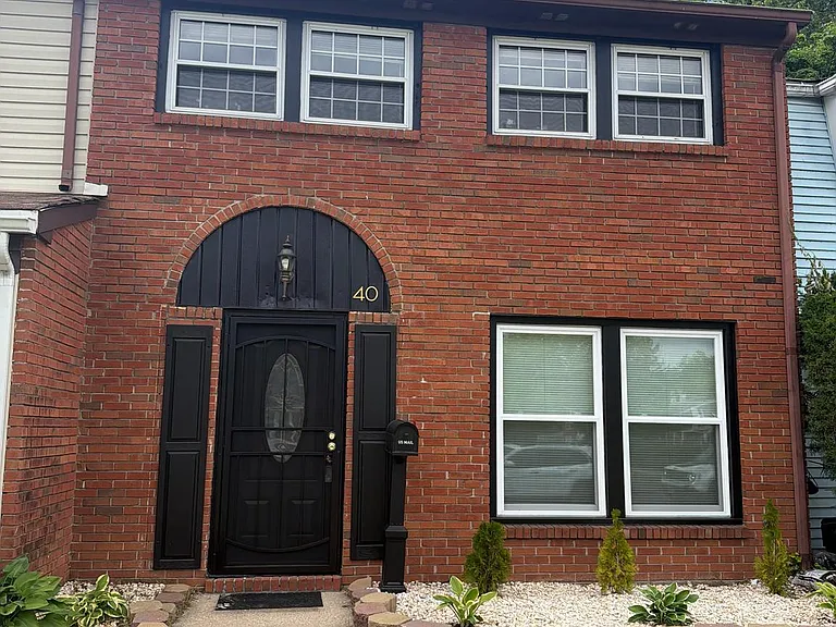 40 Rittenhouse Dr — Photo 1