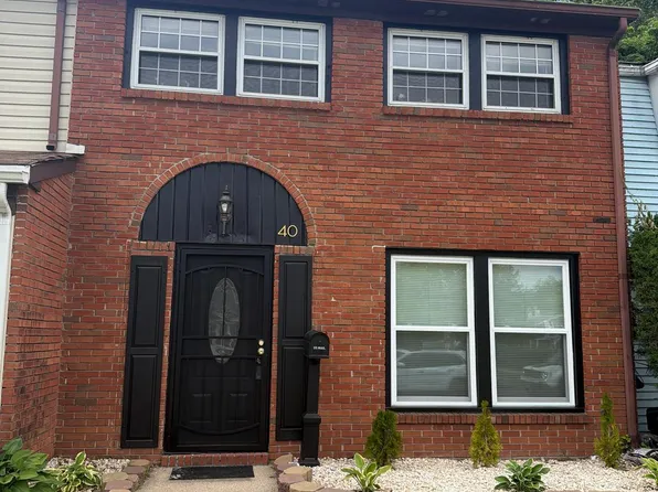 40 Rittenhouse Dr, Willingboro, NJ 08046