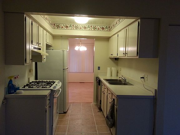 3rd image of 468 Pebble Beach Cir
