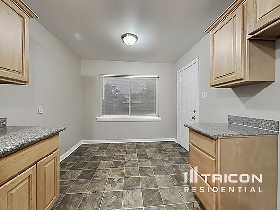 5th image of 2713 Dolores St