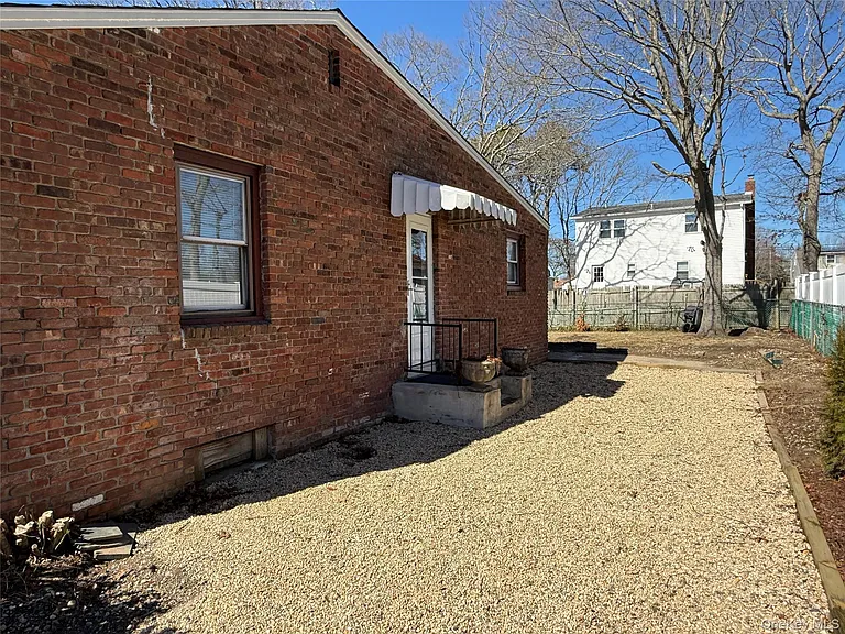 21 Sherwood Dr — Photo 15