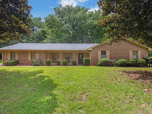 326 Acaro Ct, Ellenwood, GA 30294