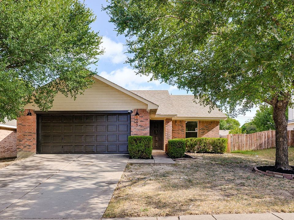 1st image of 1327 Cleardale Dr