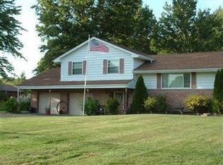 1924 Carson Salt Spgs, Warren, OH 44481