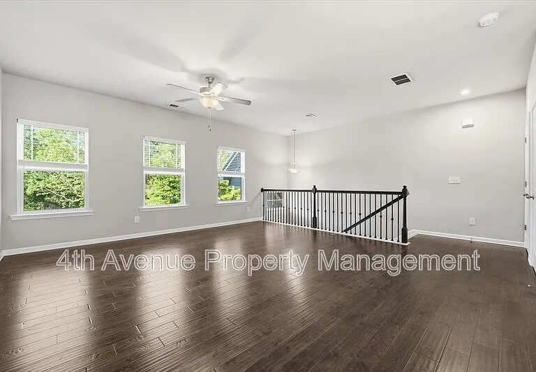 3403 Abbey Way — Photo 4