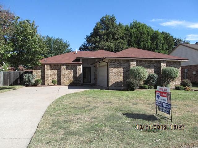 2nd image of 5404 Briar Ln