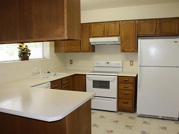 4th image of 4318 E Des Moines St