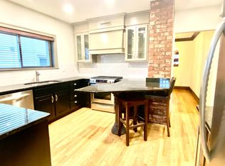2206 Lincoln Ave, Lakewood, OH