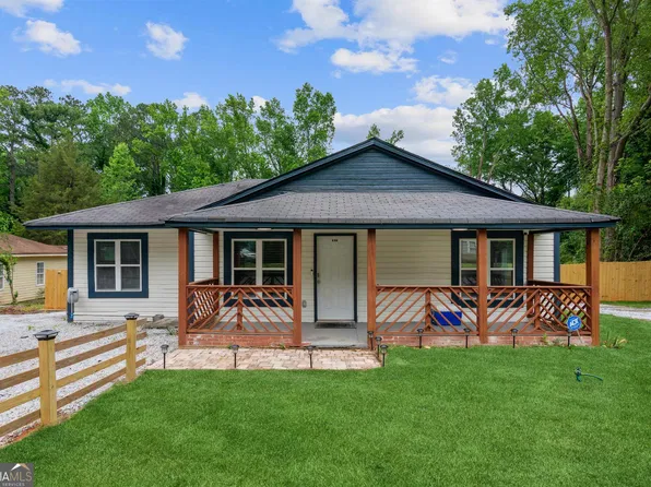 326 Walker Dr, Monroe, GA 30655
