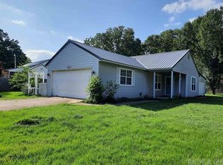 701 Clarence St, Mountain View, AR 72560