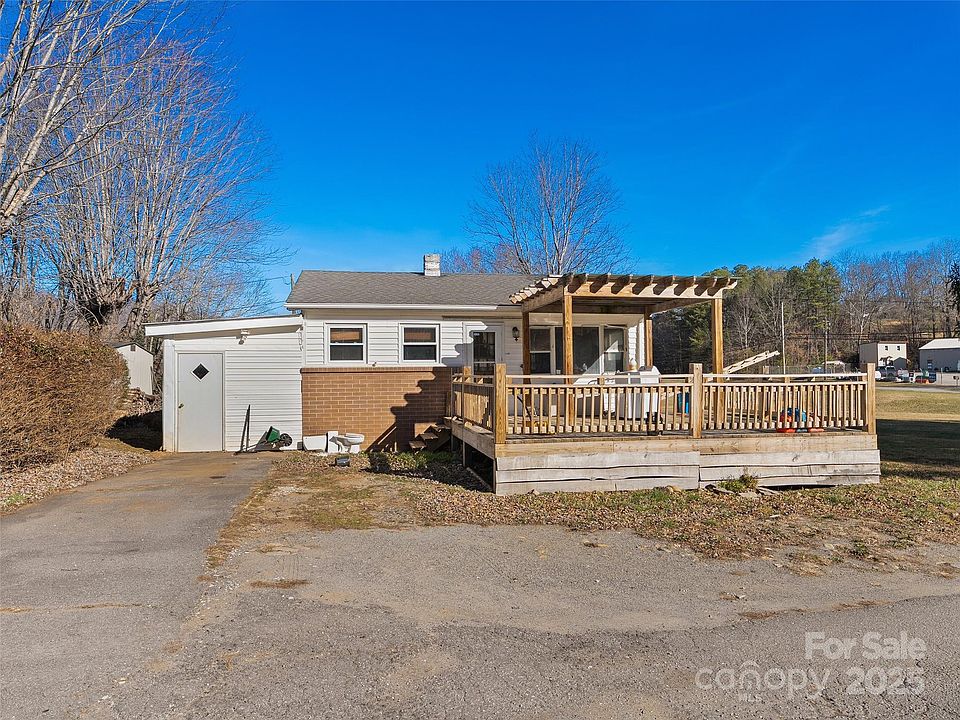 1st image of 36 Lambert Ln