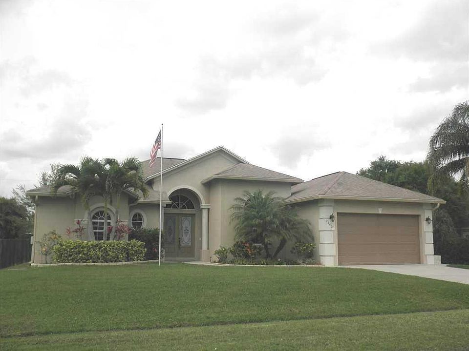 1st image of 2450 SW Summit Street