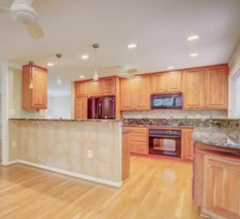 5103 Colebrook Pl