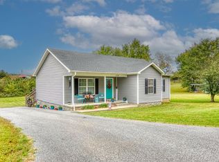 120 Young Ln, Scottsville, KY 42164