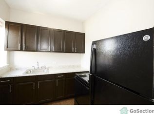 6811 S Paxton Ave APT 4, Chicago, IL 60649