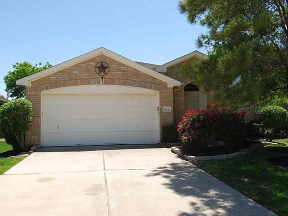 2nd image of 15635 Ashbournne Springs Ln