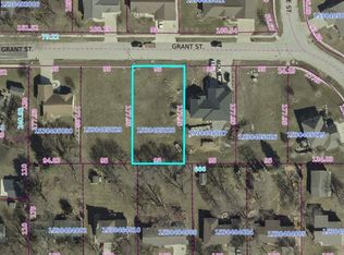 1208 Grant St, Parkersburg, IA 50665