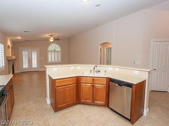 4th image of 6724 Yellowwood Cove St