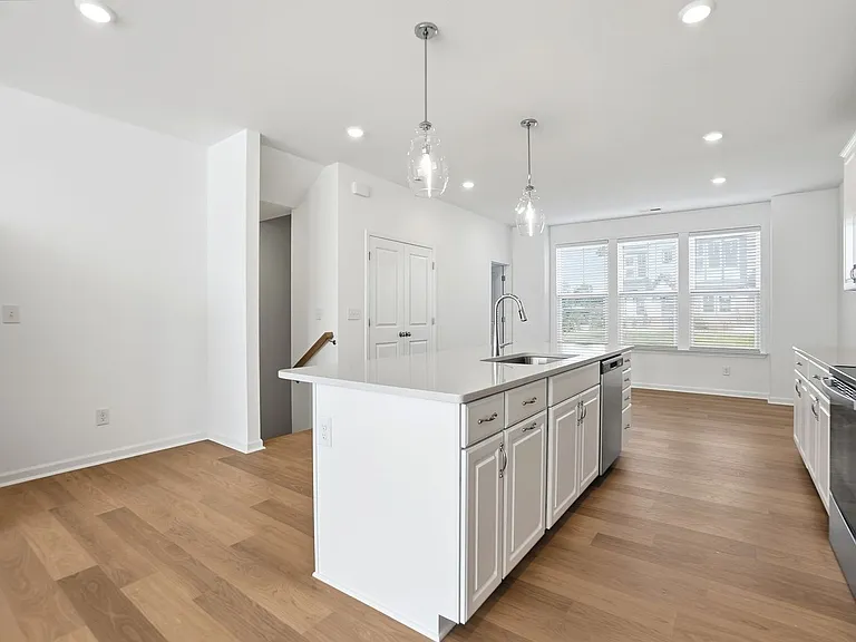 3016 Rexton Ln — Photo 24