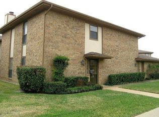 21 Morrow Dr, Bedford, TX 76021