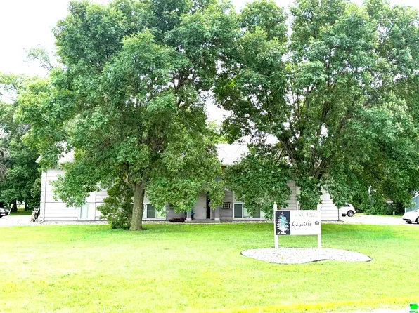 201 Wicker St, Gayville, SD 57031