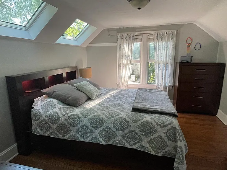 1119 Wesley Ave — Photo 18