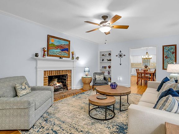 5th image of 323 Chick Springs Rd