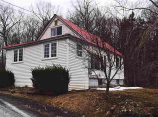 16 Plank Rd, Feura Bush, NY 12067