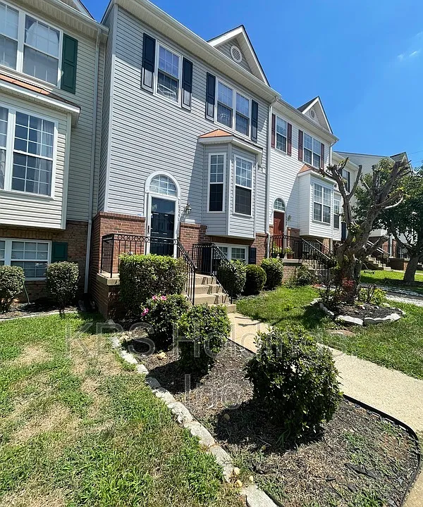 15241 Barnabas Trl