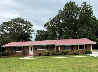 205 Westridge Dr, High Point, NC 27262