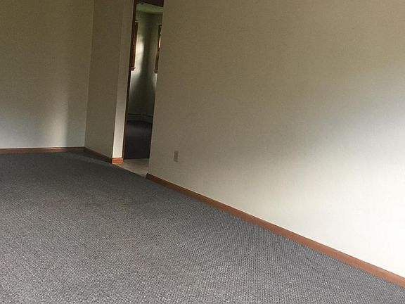 5th image of 7567 Margaret St