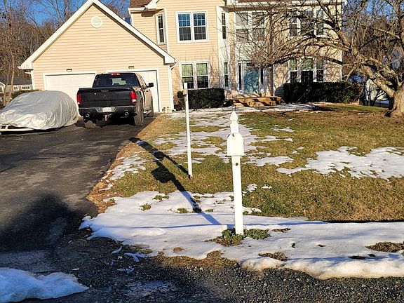 2nd image of 16 Wendover Ct