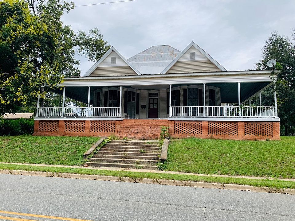 2nd image of 415 Church St
